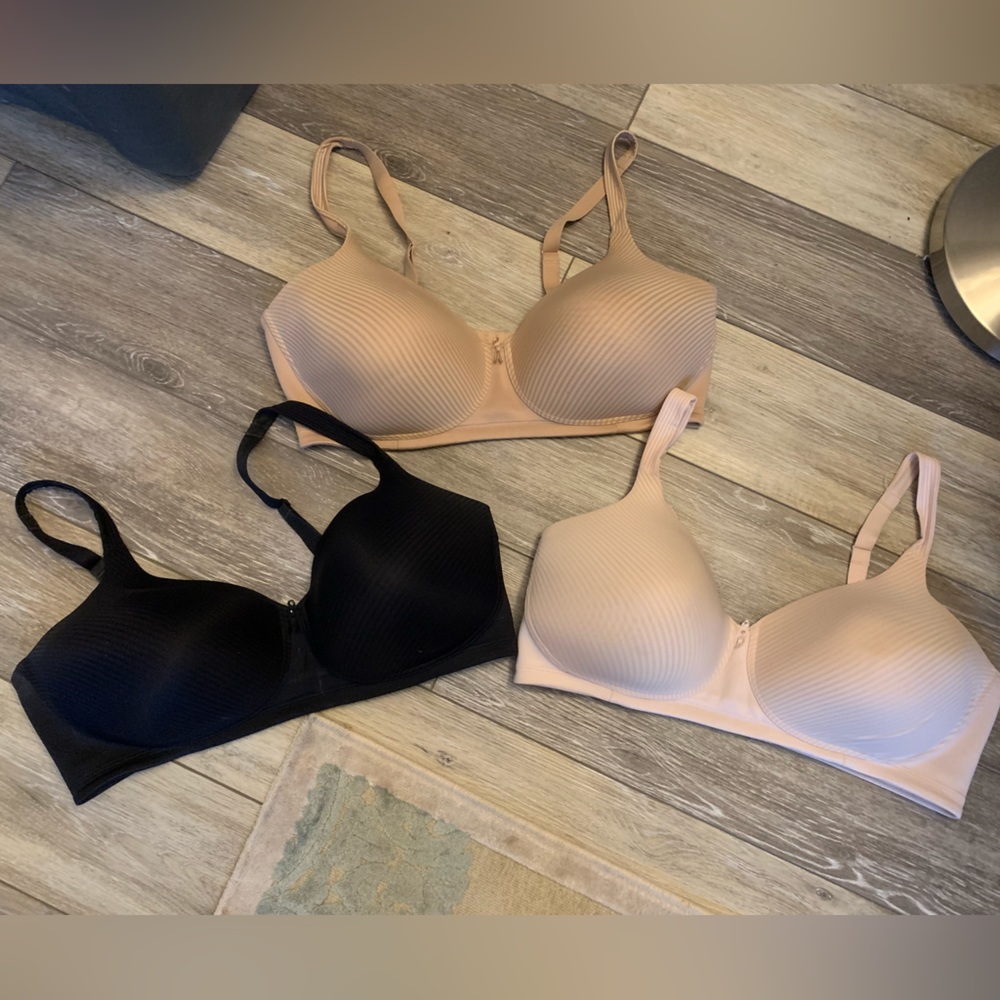 Bundle of bras